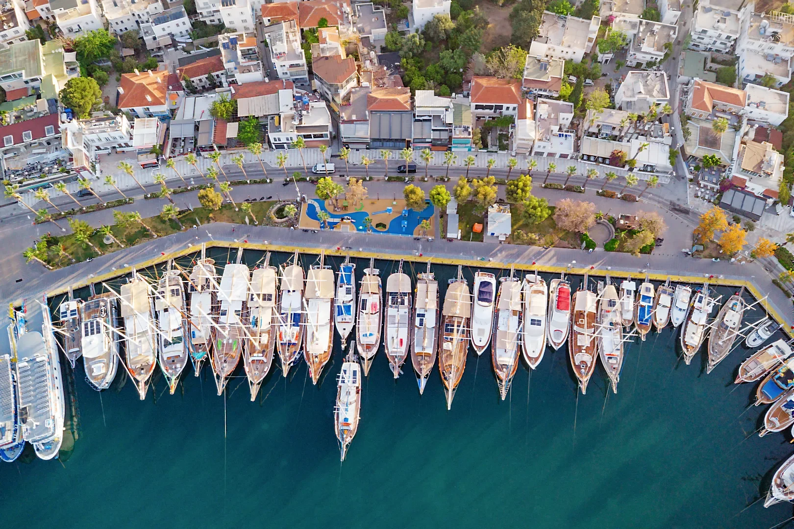 9 Inclusions in an All-Inclusive Yacht Charter 4