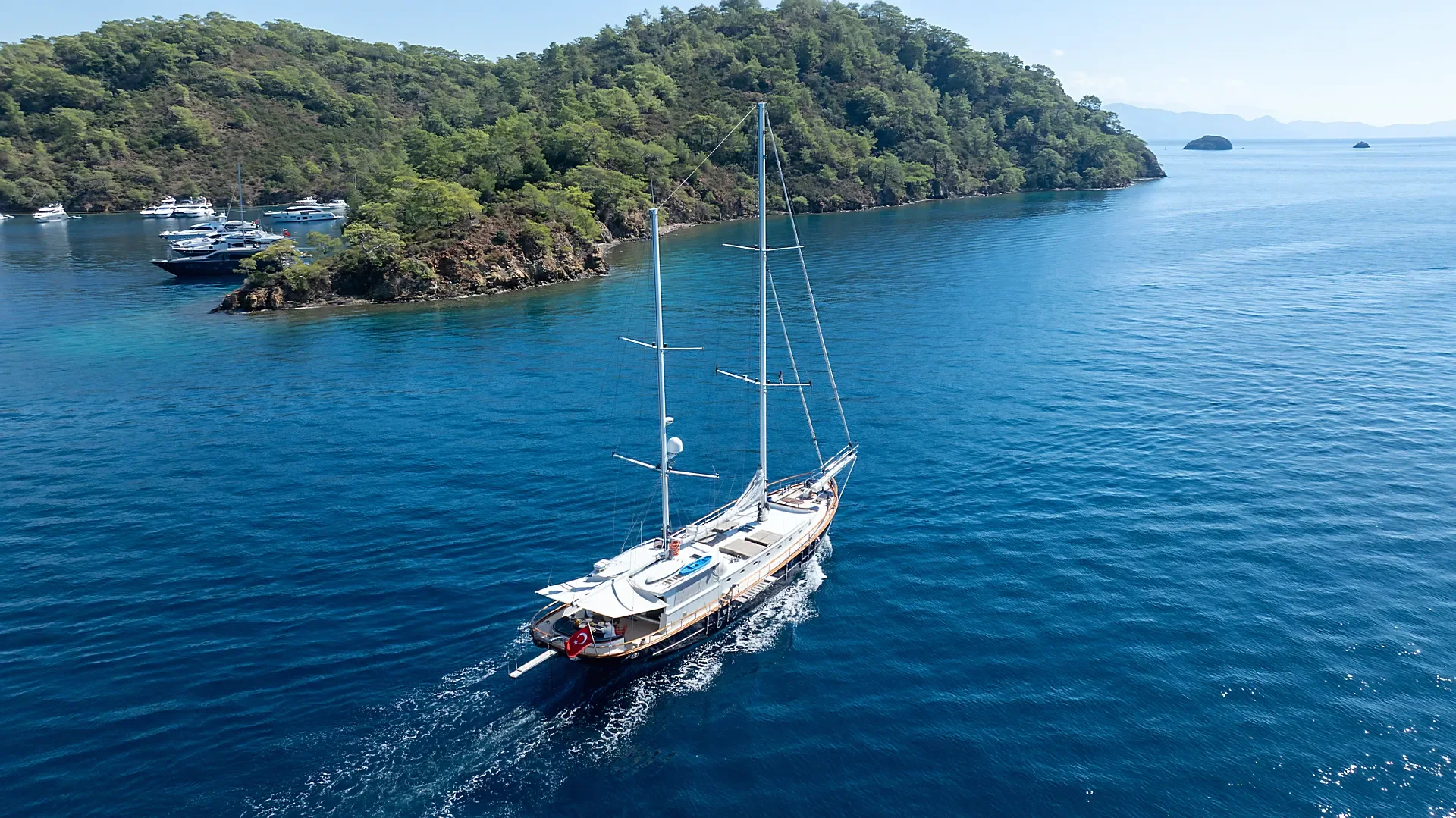 9 Inclusions in an All-Inclusive Yacht Charter 5