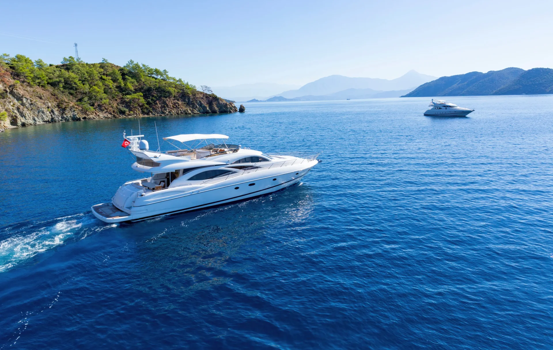 How to Choose Between a Gulet and Yacht Charter | Guletbroker 4