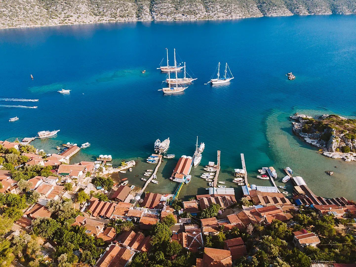 Historical gulet yacht charter